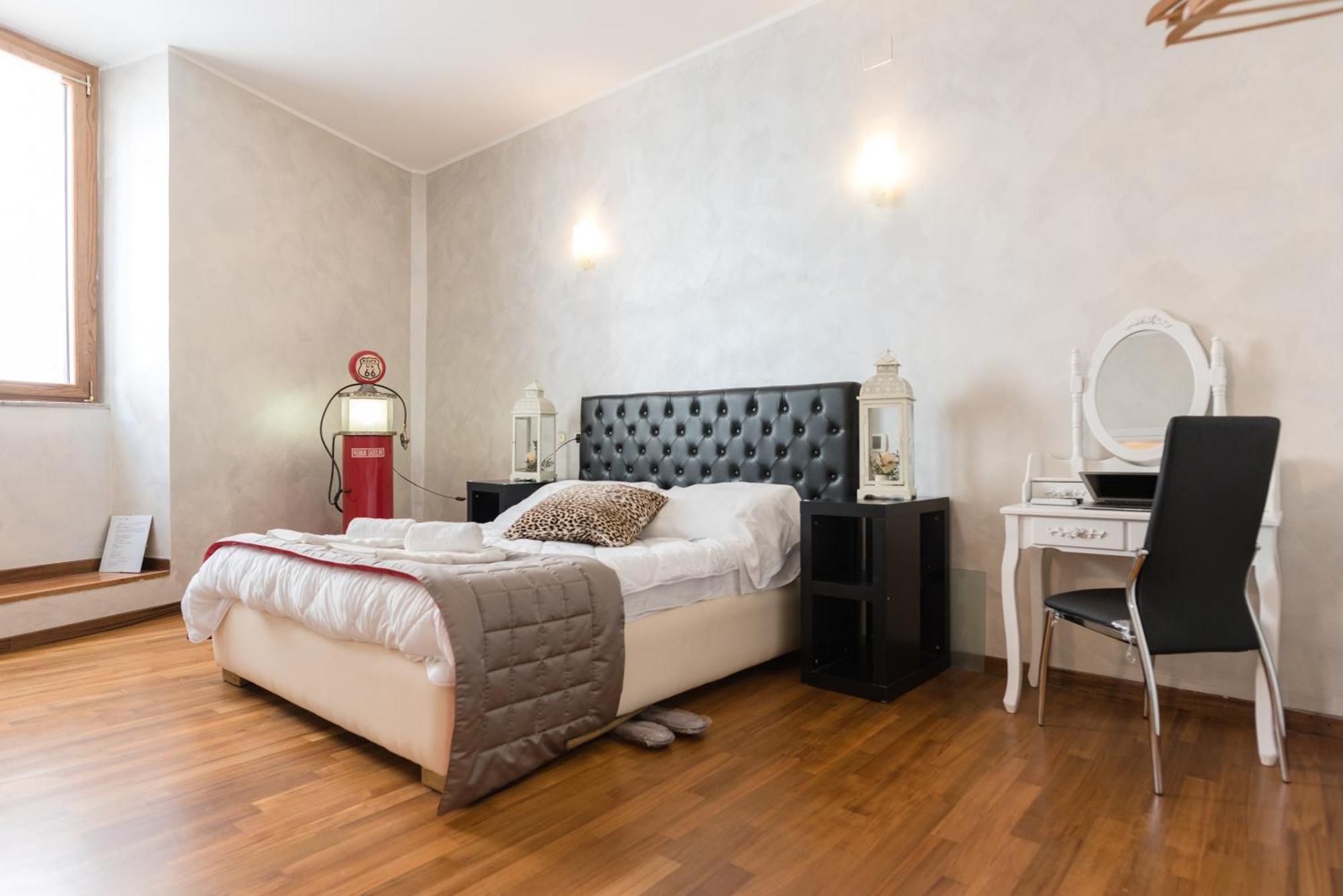 Prince'S Suite - Budget Rooms & Apt Piazza Del Popolo Рим Экстерьер фото